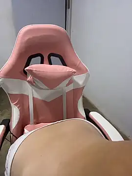 Rouse-Antonella online show from October 28, 3:32 am