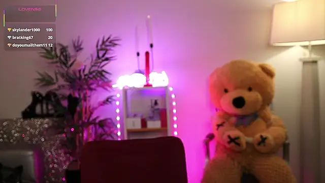 NovaHollisx online show from March 20, 5:23 am