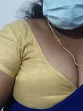 Snapshot of Divya-Lovely chatting on November 3, 7:31 am Divya-Lovely online show from November 3, 7:31 am