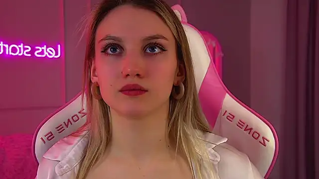 StacyEvances online show from February 21, 6:20 pm