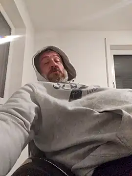 Flotschy85 online show from February 22, 8:24 am