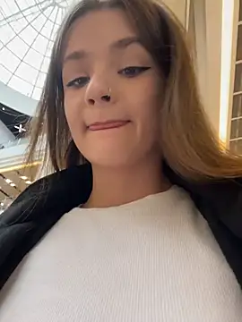 KittyQueeny online show from October 22, 9:20 am