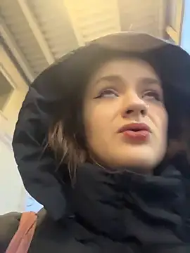 KittyQueeny online show from December 20, 12:34 pm