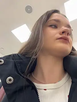 KittyQueeny online show from January 15, 11:15 am