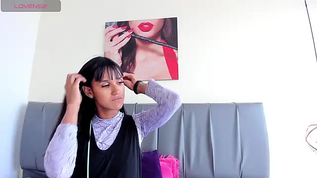 Snapshot of iisabella_noa chatting on June 2, 12:40 pm iisabella noa online show from June 2, 12:40 pm