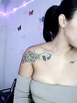 Snapshot of megan_x30 chatting on September 12, 5:35 pm megan x30 online show from September 12, 5:35 pm
