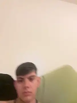 Snapshot of Cos_minn chatting on December 17, 6:58 pm Cos minn online show from December 17, 6:58 pm