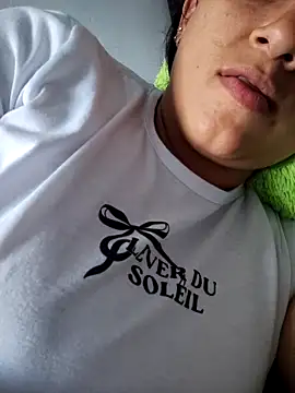 Snapshot of Angels_tomsop chatting on December 3, 6:39 pm Angels tomsop online show from December 3, 6:39 pm