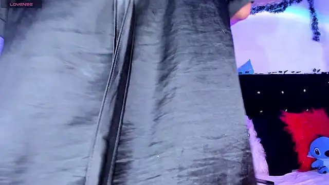 Cooperrosscute233 online show from December 14, 12:16 am