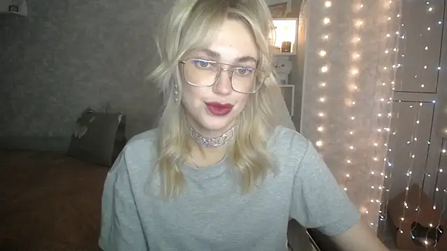 NickyAdamidi online show from October 5, 3:32 pm