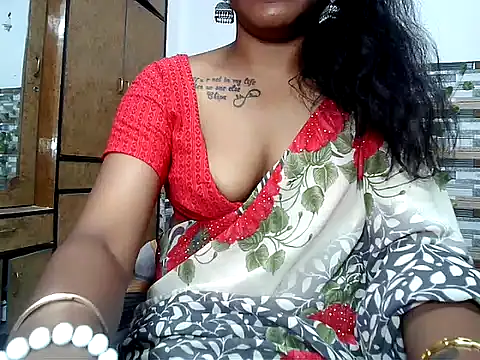 HOT AARVI11 online show from October 13, 3:34 pm