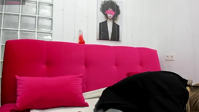 Sunny Sammy online show from April 15, 4:08 am