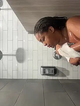 reinagotthroat online show from February 19, 3:52 pm