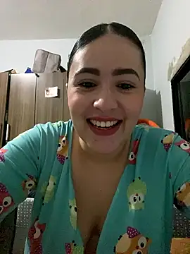 IvettSt  online show from January 6, 4:27 am