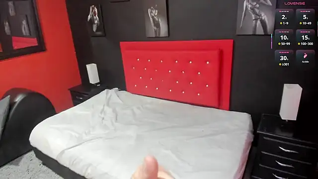 lilyth adam online show from March 23, 7:40 pm