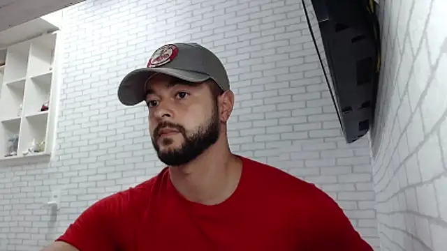 Snapshot of BombeiroHotx chatting on February 6, 10:02 pm BombeiroHotx online show from February 6, 10:02 pm