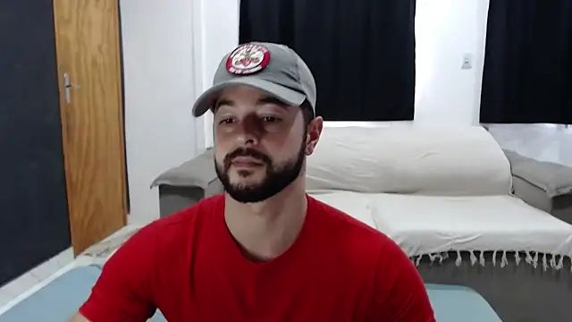 Snapshot of BombeiroHotx chatting on February 20, 4:29 pm BombeiroHotx online show from February 20, 4:29 pm