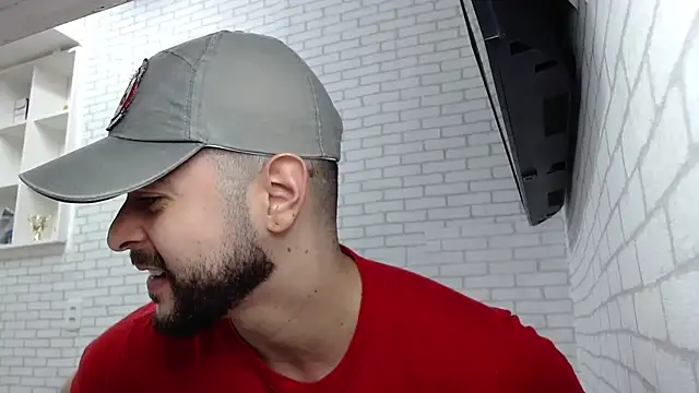 Snapshot of BombeiroHotx chatting on March 2, 9:43 pm BombeiroHotx online show from March 2, 9:43 pm