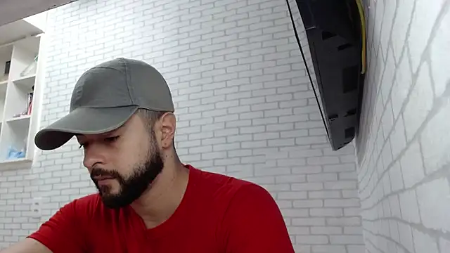 BombeiroHotx online show from April 7, 9:15 pm