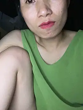 Snapshot of MinHiNi chatting on September 16, 3:35 pm MinHiNi online show from September 16, 3:35 pm