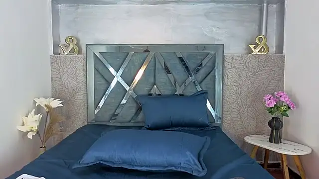  DantFox  online show from December 2, 8:26 pm