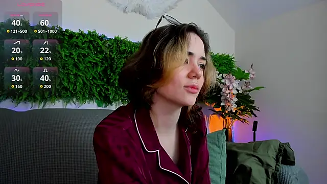 Sunny Teaze online show from November 2, 7:33 am