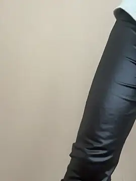 Snapshot of iikangi chatting on February 25, 3:27 am iikangi online show from February 25, 3:27 am