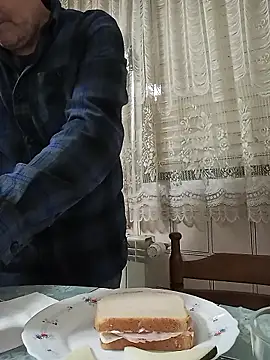 Snapshot of geli45 chatting on January 16, 10:14 pm geli45 online show from January 16, 10:14 pm