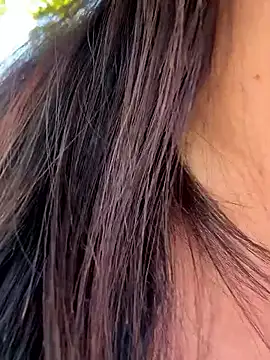 Ninabigtitied online show from September 13, 4:07 pm