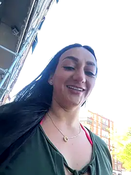 Ninabigtitied online show from September 25, 8:51 am