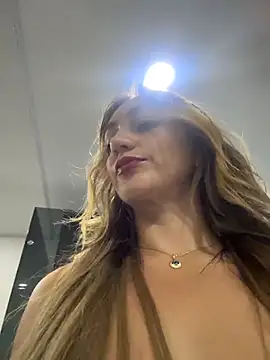 Ninabigtitied online show from March 15, 12:38 am