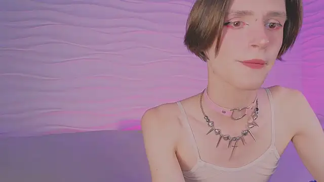 madi snow online show from November 14, 5:17 am