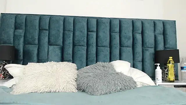 Emma Foxi online show from November 3, 8:21 pm