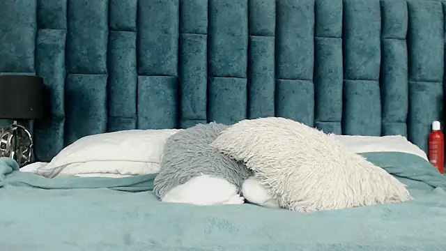 Emma Foxi online show from November 18, 8:46 pm