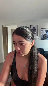 Lily June online show from April 16, 9:26 pm