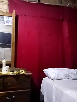 Snapshot of Steehood chatting on November 26, 4:24 am Steehood online show from November 26, 4:24 am