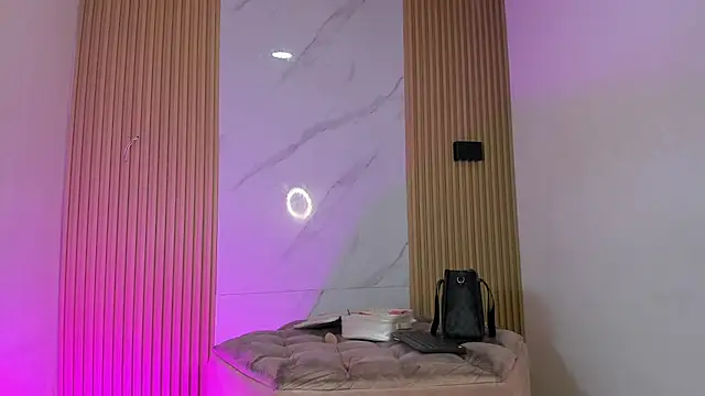 Snapshot of BILLY_JAMEES chatting on October 14, 11:44 am BILLY JAMEES online show from October 14, 11:44 am