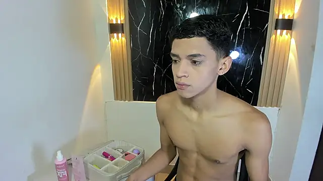 Snapshot of BILLY_JAMEES chatting on October 28, 11:25 am BILLY JAMEES online show from October 28, 11:25 am