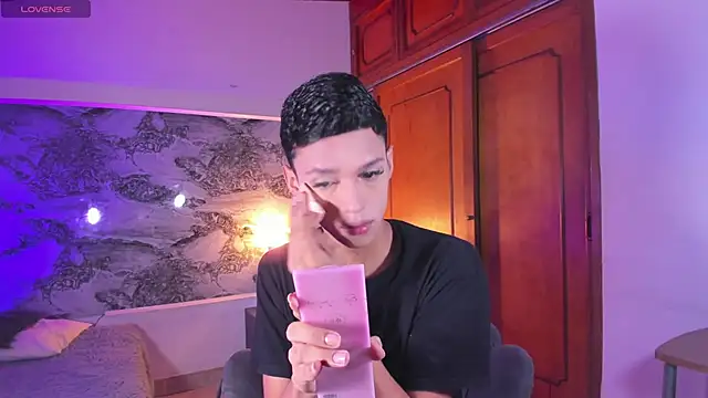 BILLY JAMEES online show from March 21, 1:37 pm