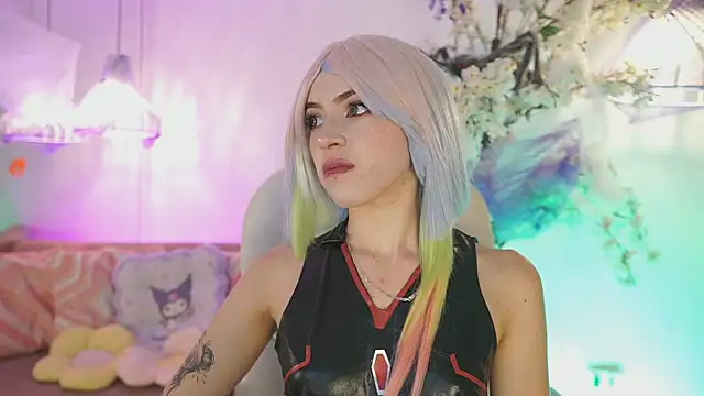 JadeSummerr online show from November 1, 11:45 am