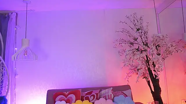 Snapshot of JadeSummerr chatting on March 21, 11:37 am JadeSummerr online show from March 21, 11:37 am