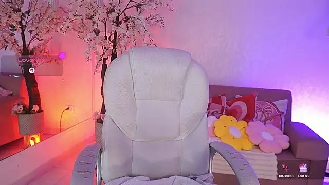 Snapshot of JadeSummerr chatting on March 23, 11:36 am JadeSummerr online show from March 23, 11:36 am