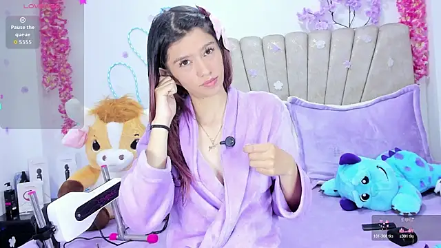 Snapshot of Sofiia_Cute chatting on June 13, 3:59 am Sofiia Cute online show from June 13, 3:59 am