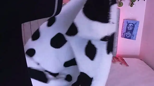 katalinathxandbritney1 online show from September 13, 9:58 pm