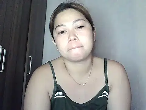 Snapshot of mimi15 chatting on July 19, 11:30 pm mimi15 online show from July 19, 11:30 pm