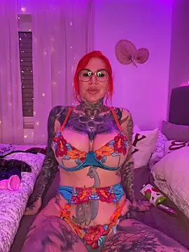 CatCoxx online show from March 15, 7:31 pm