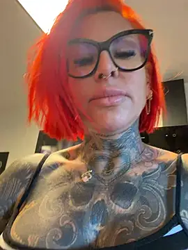 Snapshot of CatCoxx chatting on July 12, 5:09 am CatCoxx online show from July 12, 5:09 am