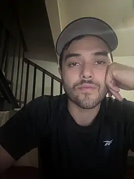 Snapshot of acmello83 chatting on April 1, 12:44 am acmello83 online show from April 1, 12:44 am