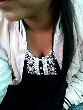 Kavya Rathore online show from November 29, 4:37 am