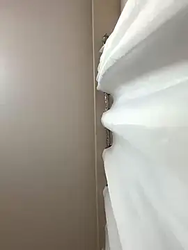 amnnnnnnnnnnn online show from November 1, 6:32 pm